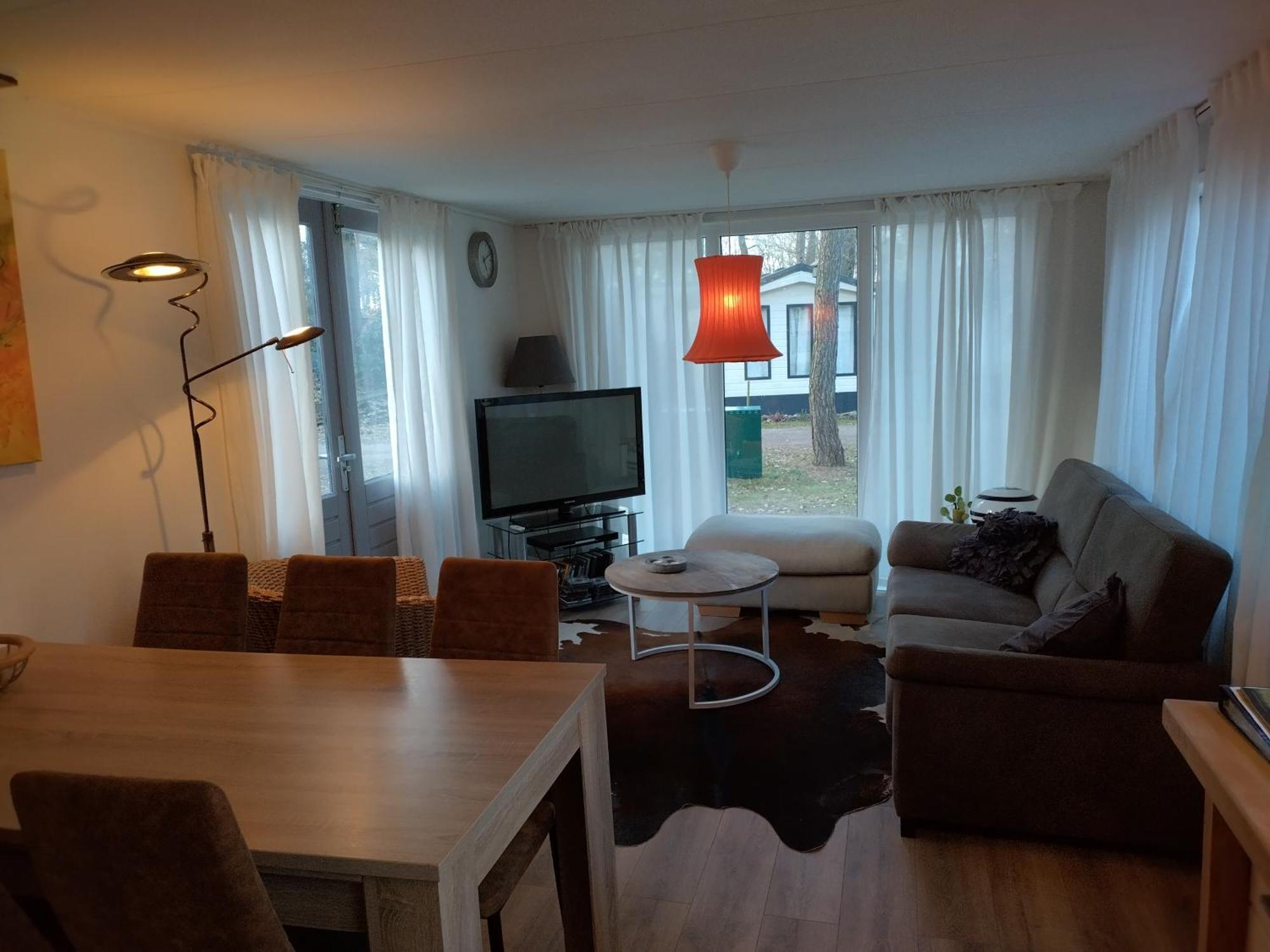 IJhorst Wulft 47 Zonnig Gezellig 6P Chalet Met Zwembad In Bosrijke Omgeving Op Familie Camping De Vossenburcht מראה חיצוני תמונה
